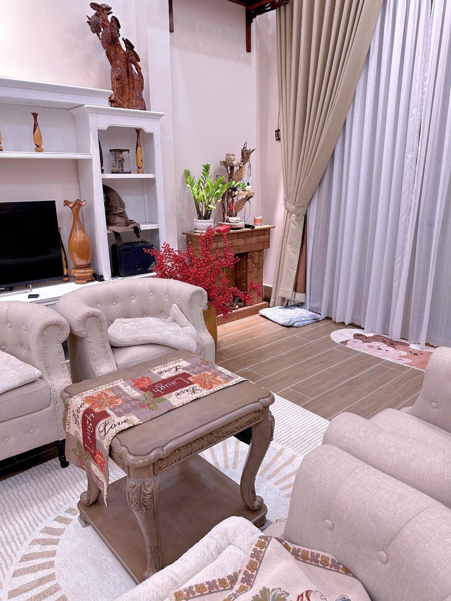 Holiday home Nha Pho San Vuon Entire *
