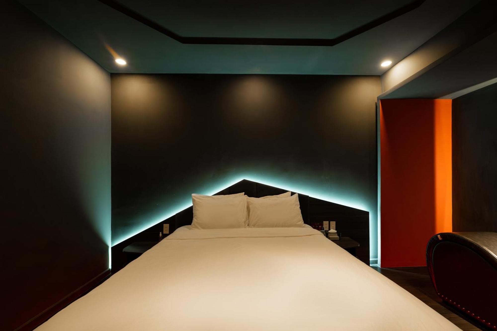 Dao Tien - Truong Chinh, Tan Binh Hotel *