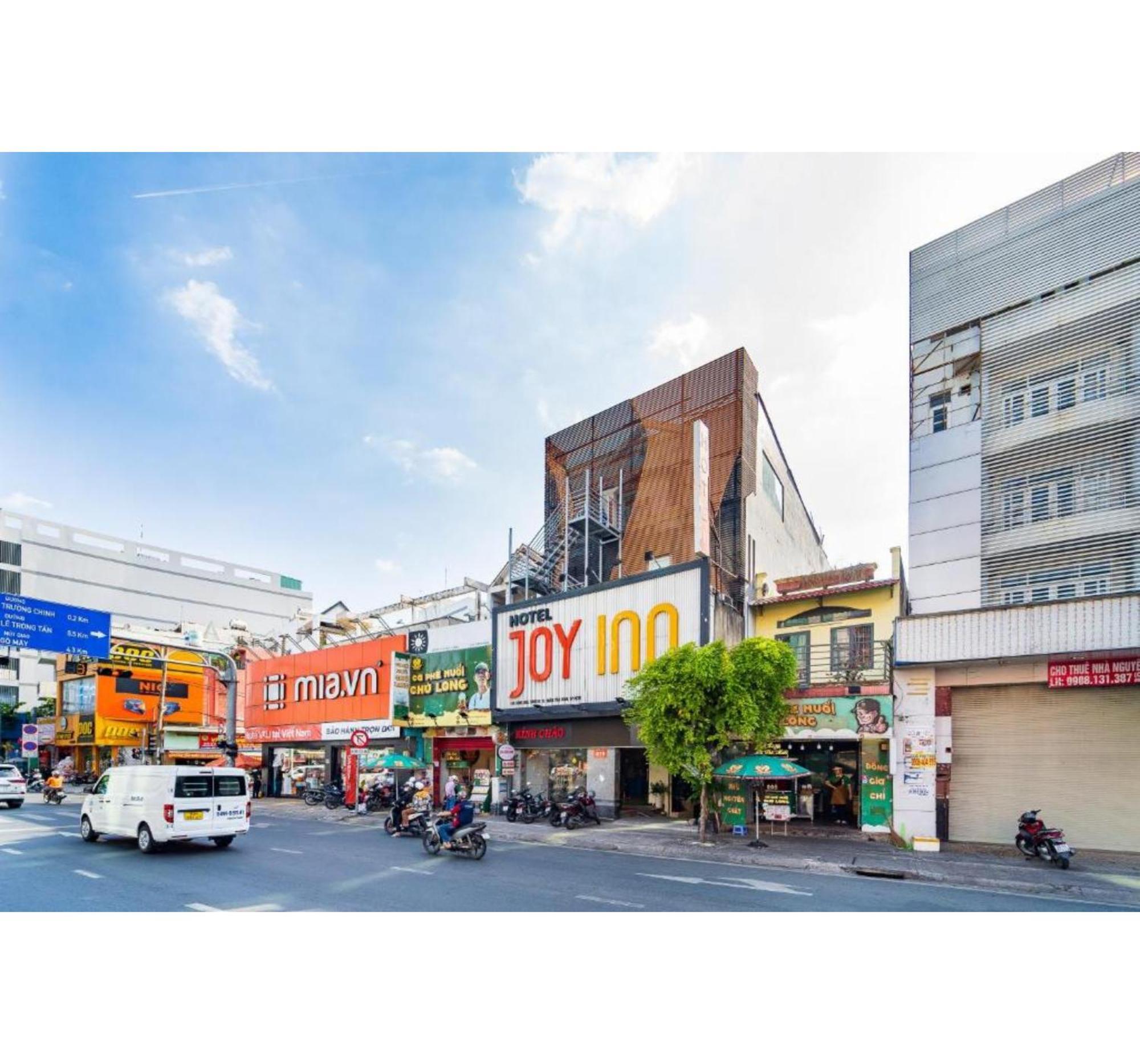 Townhouse Oak Near International Airport, District Tan Binh Apartment Ho Chi Minh City