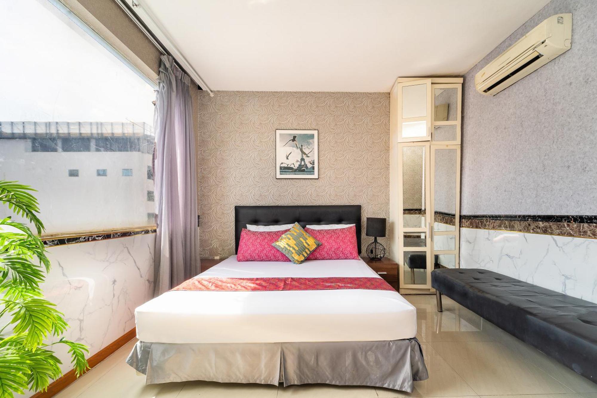 Collection O District 10 Near Hanh Hospital Formerly Lan Rung 3*