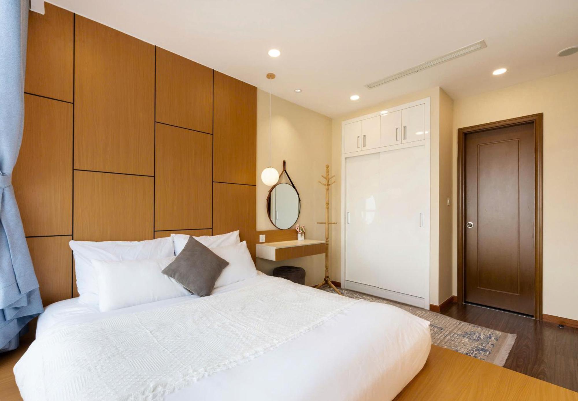 The Peninsula Landmark - Vinhomes Park Aparthotel Ho Chi Minh City