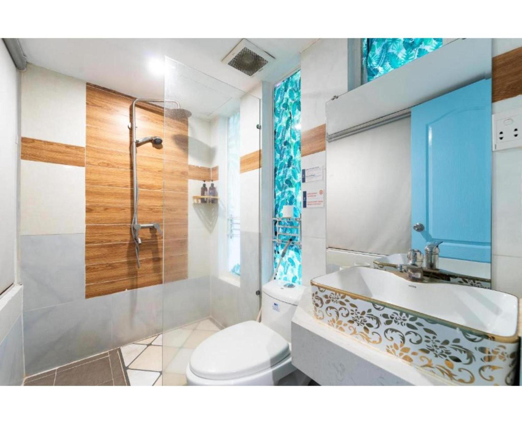 Townhouse Oak Near International Airport, District Tan Binh Ho Chi Minh City