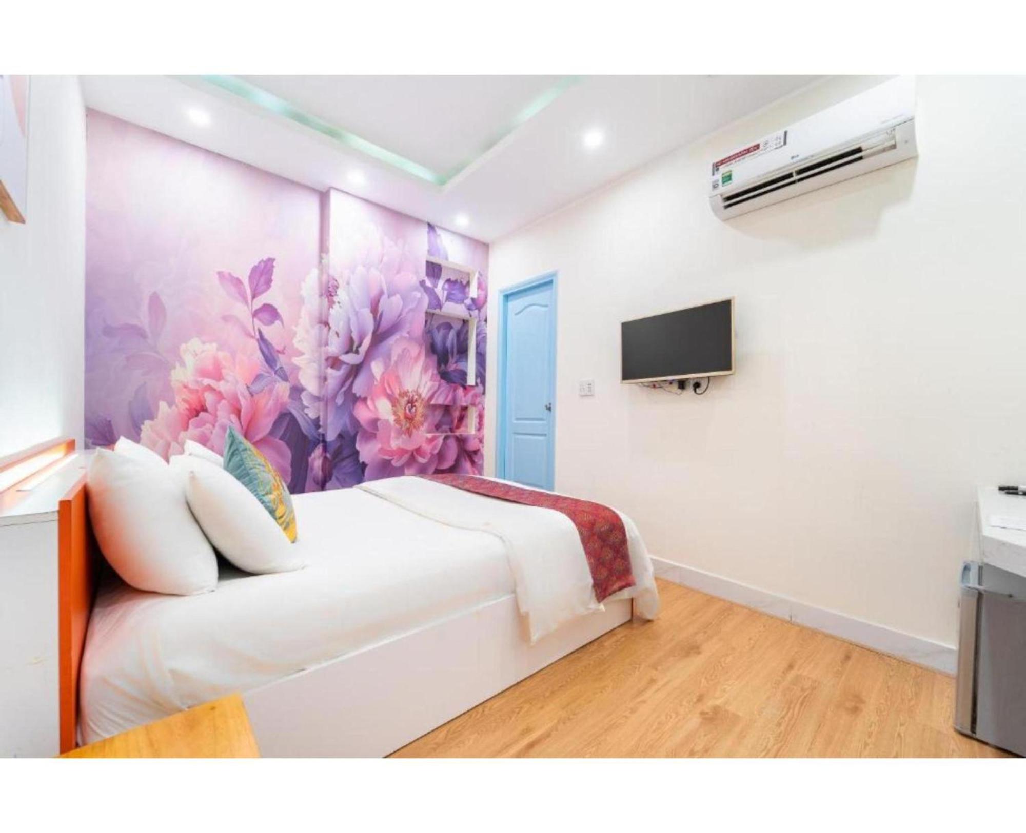 Townhouse Oak Near International Airport, District Tan Binh Apartment Ho Chi Minh City