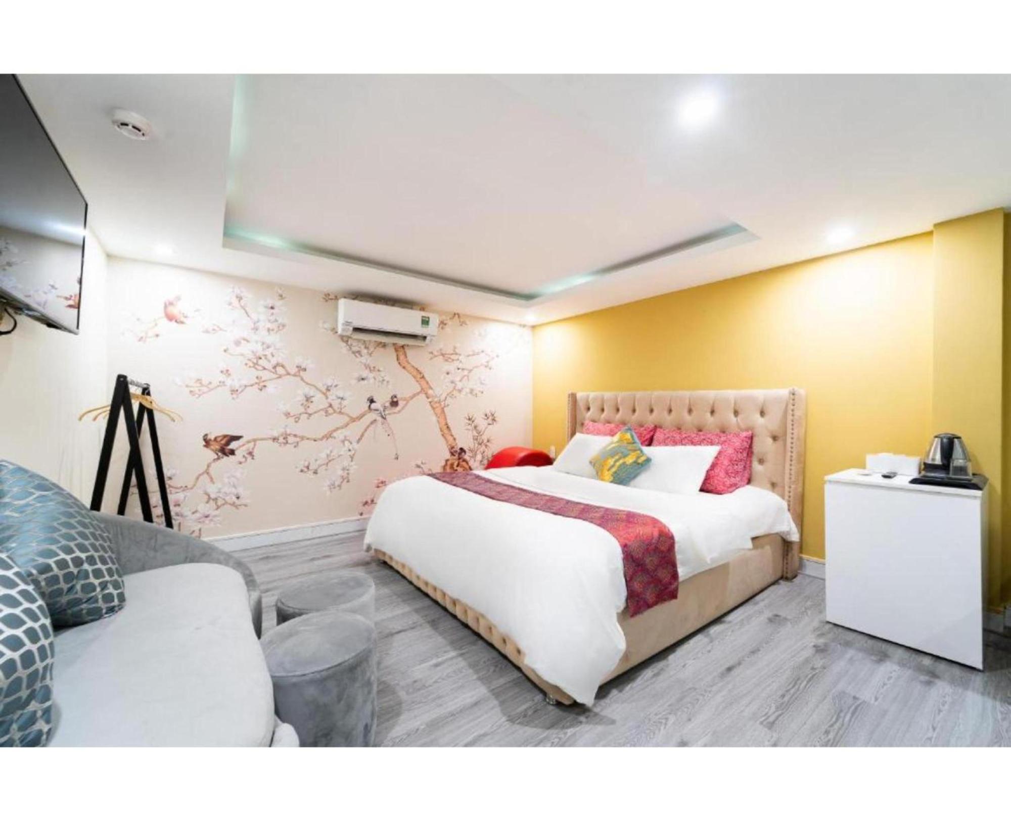 Townhouse Oak Near International Airport, District Tan Binh Apartment Ho Chi Minh City