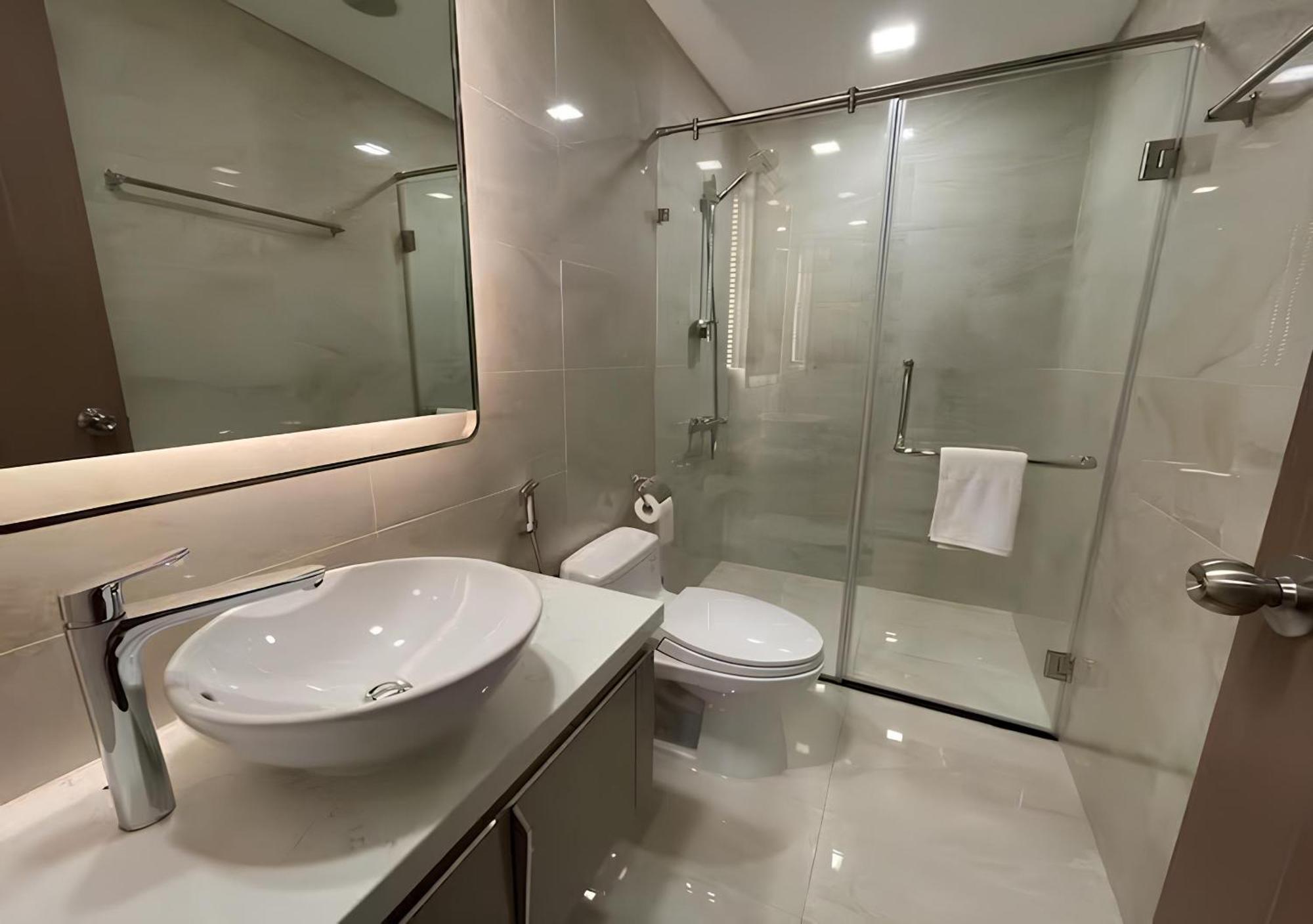 The Peninsula Landmark - Vinhomes Park Aparthotel Ho Chi Minh City