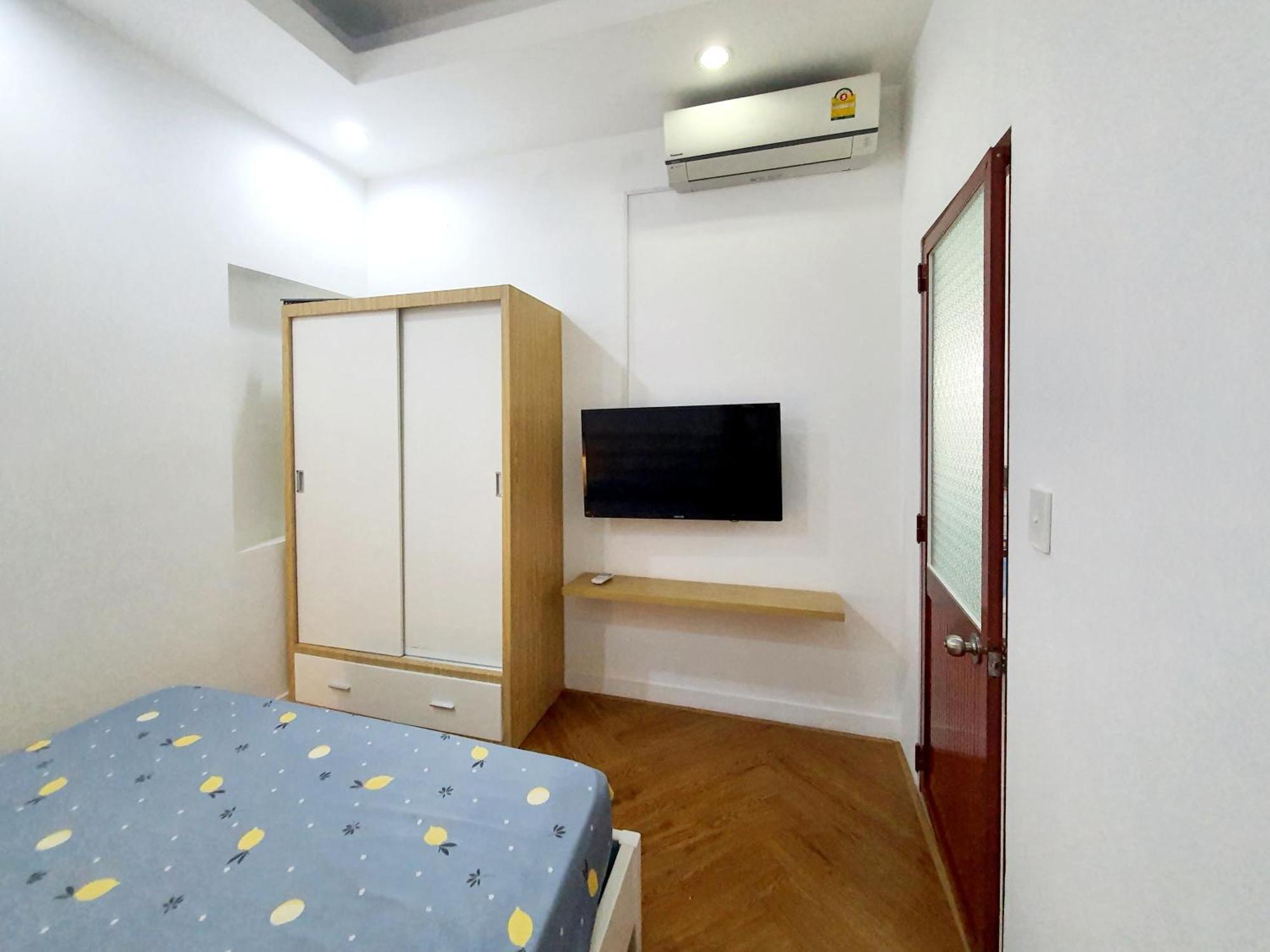 302 Apartment