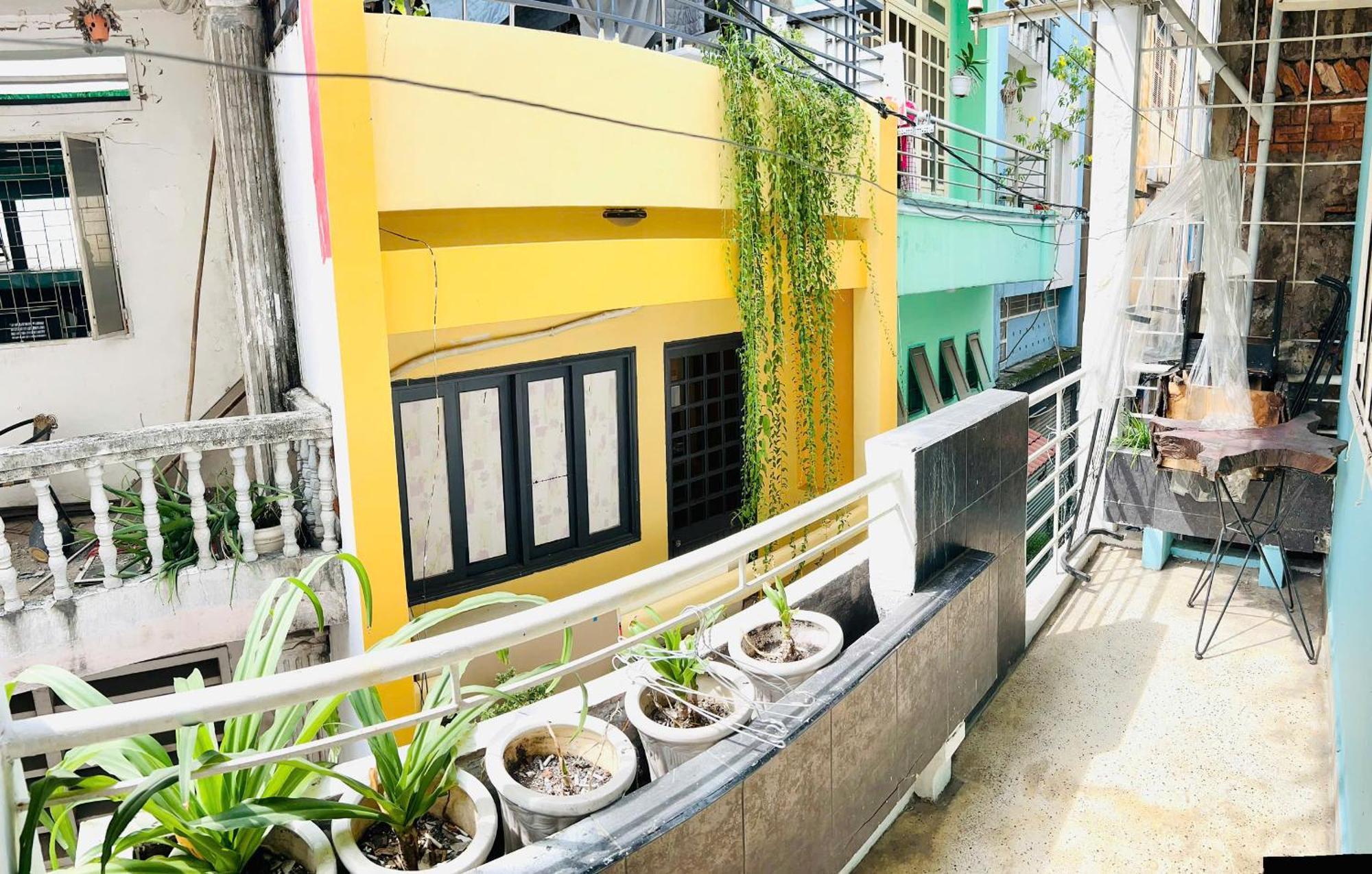 39 Nguyen Trai Apartment *