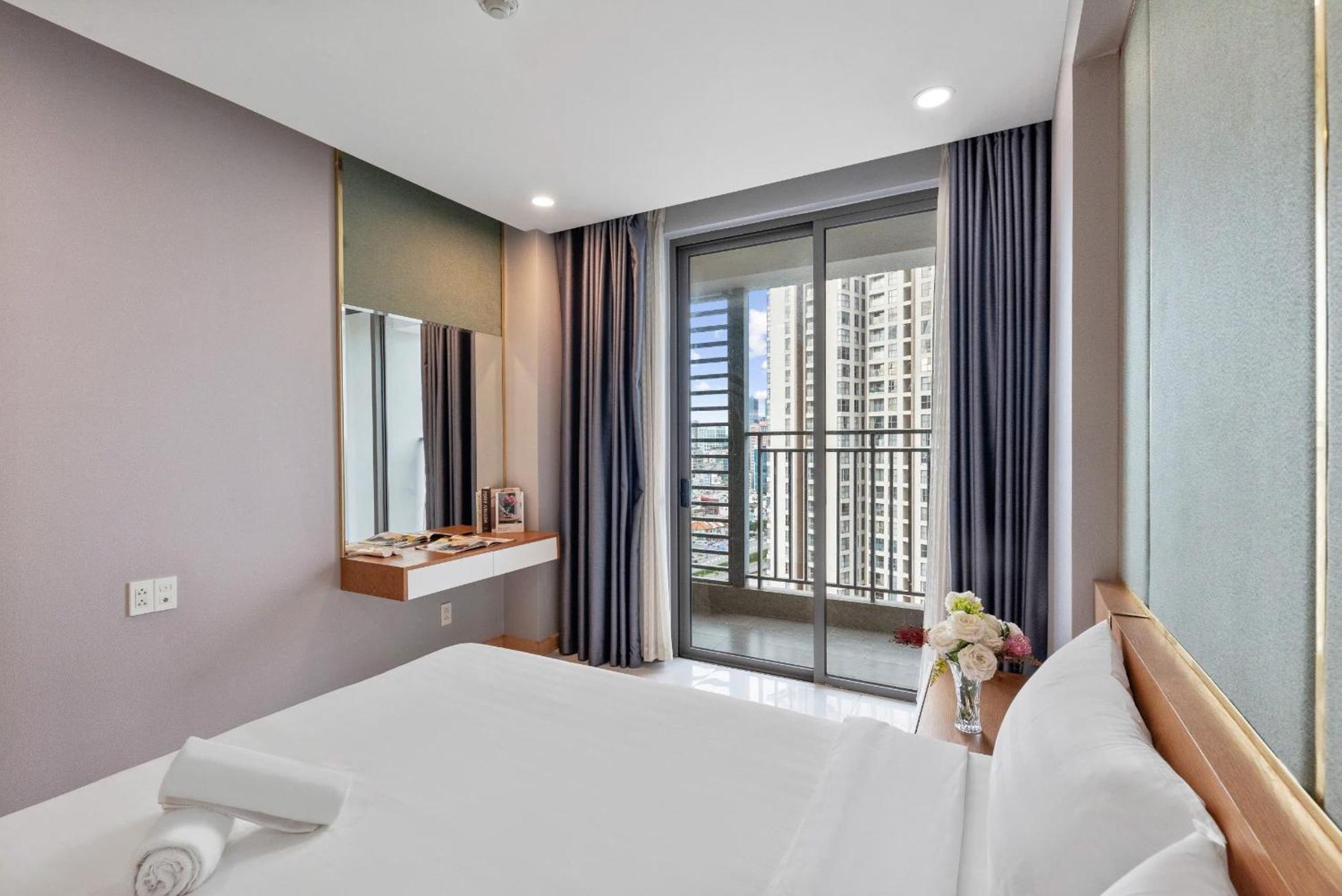 Awesome Rivergate Apartment - Cbd In Hcm City Apartment