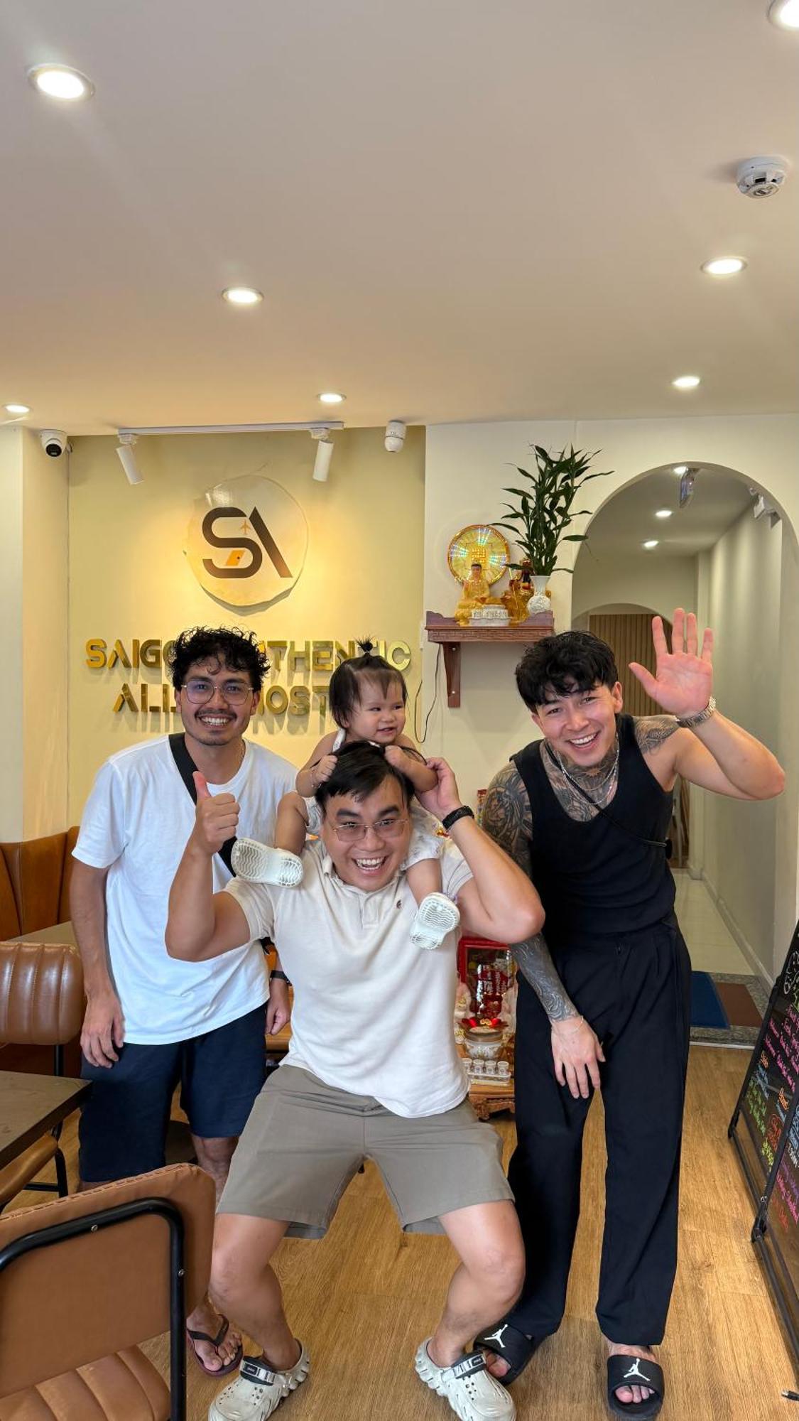 Saigon Authentic Alley - Daily Walking Morning Tour, Free Breakfast, Gym & Rooftop Billiard