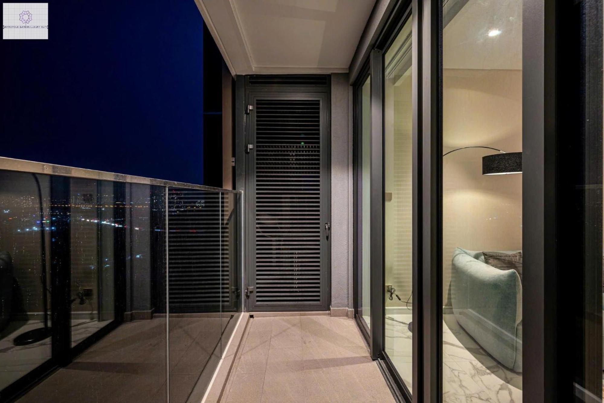 Metropole Garden Luxury Apartment