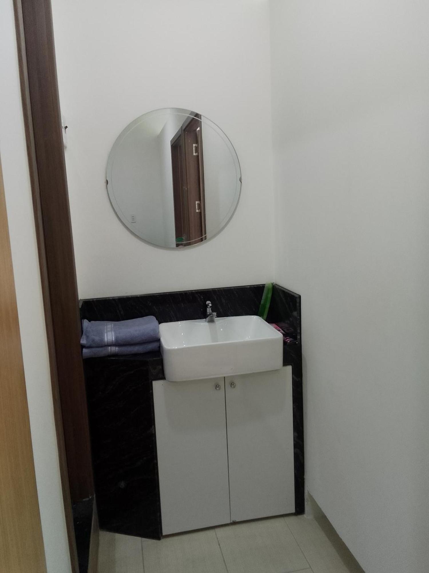 Apartment 201 Lakeview