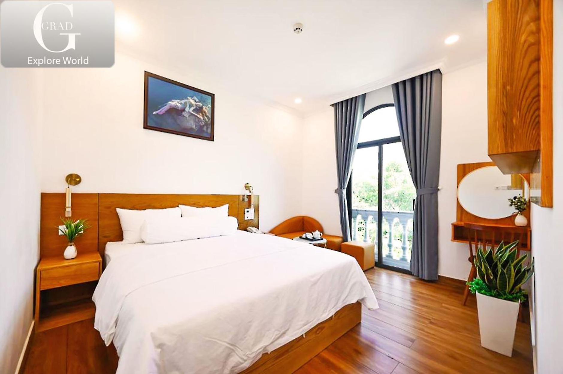 Grad Ly Ly 2 Ho Chi Minh City