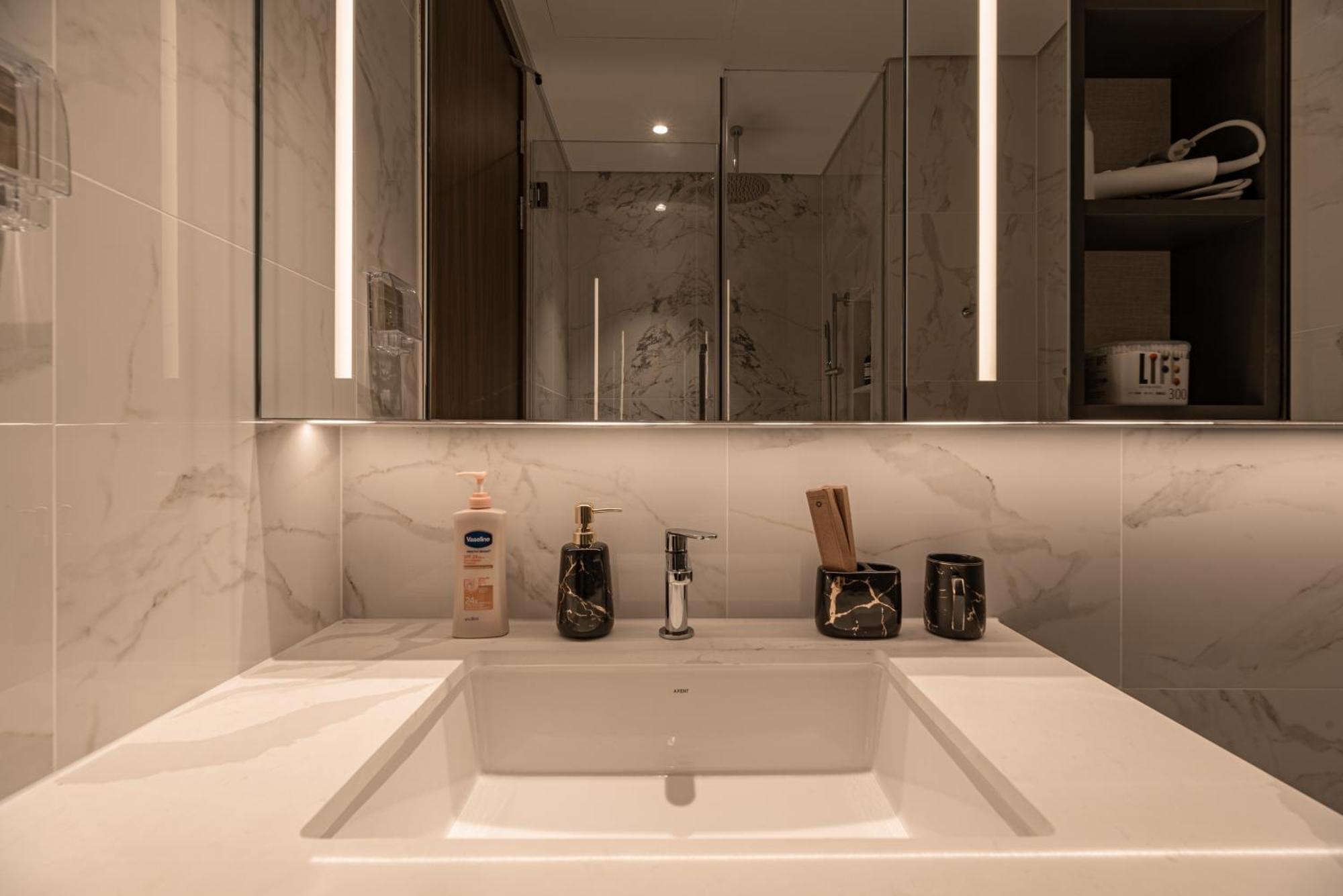 Metropole Thu Thiem Collection By Elevate Apartment
