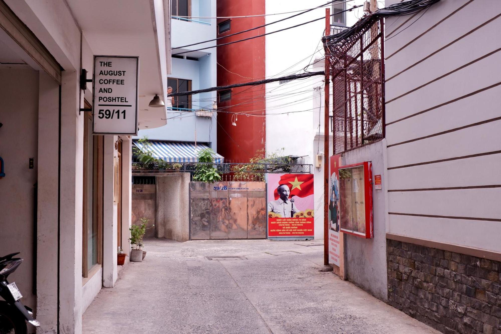 Cozy Minimalist Near Bui Vien Walking Street, District 1 Apartment *