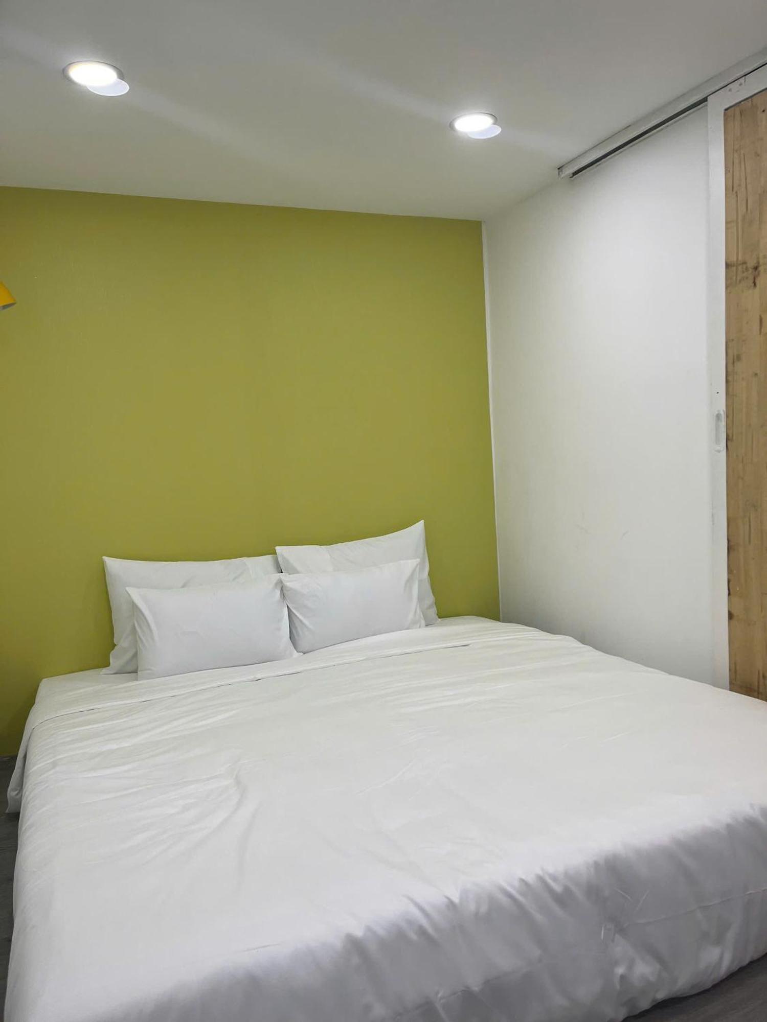Duplex Botanica Premier - Nearby Airport Free Pool Gym Apartment