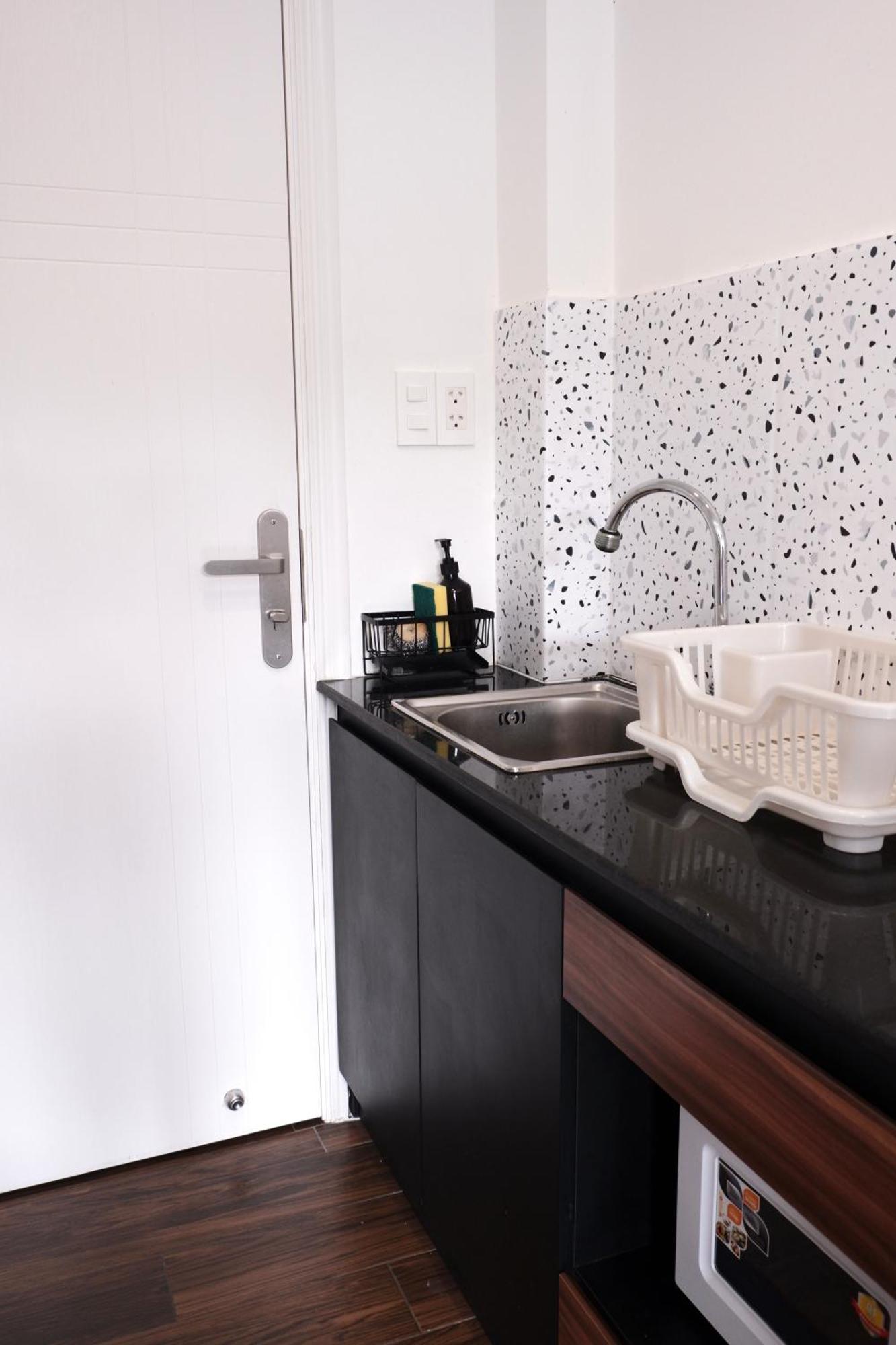 Cozy Minimalist Near Bui Vien Walking Street, District 1 Apartment *