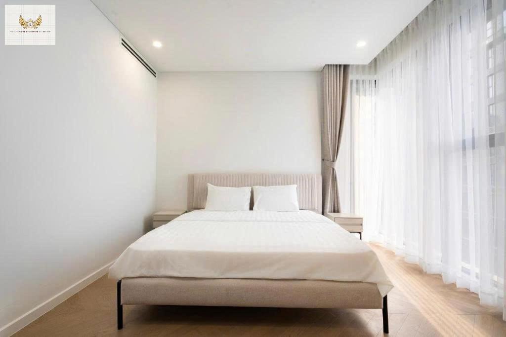 The Lumiere Riverside Vip Apartment