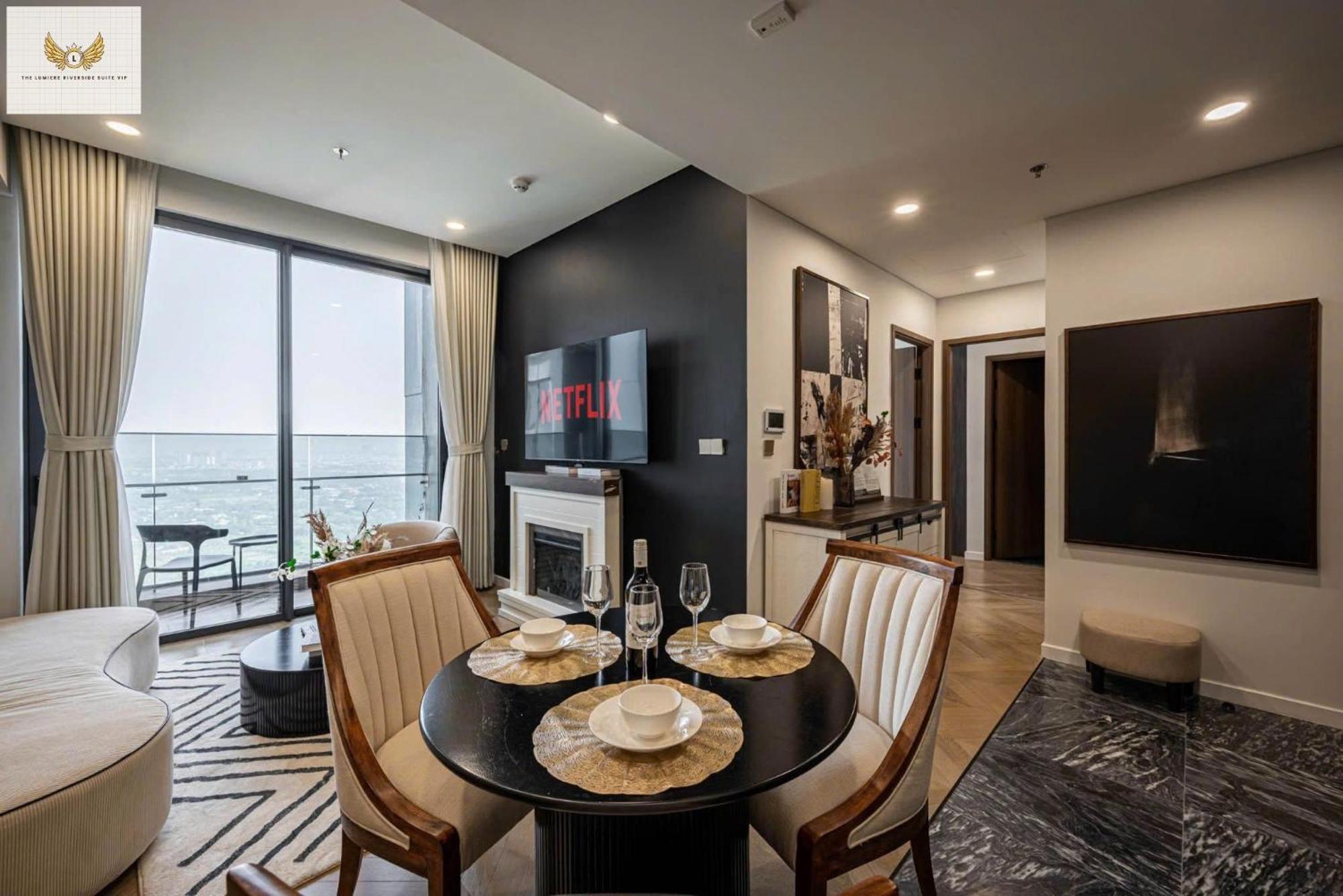 The Lumiere Riverside Vip Apartment *