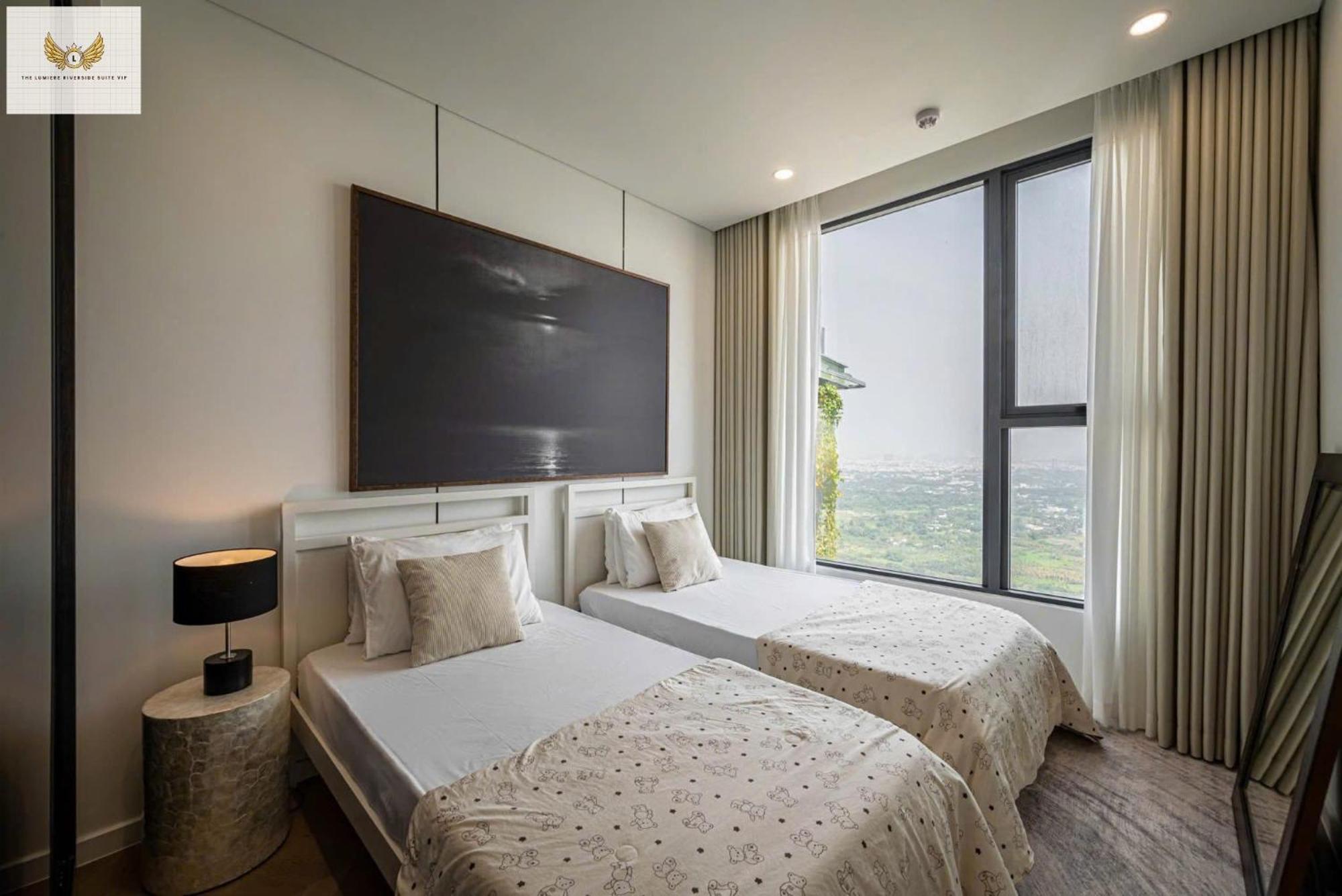 The Lumiere Riverside Vip Apartment