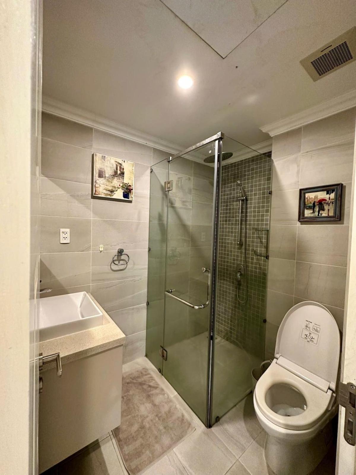 Luxury 2-bedroom With Gym, Pool, Park *