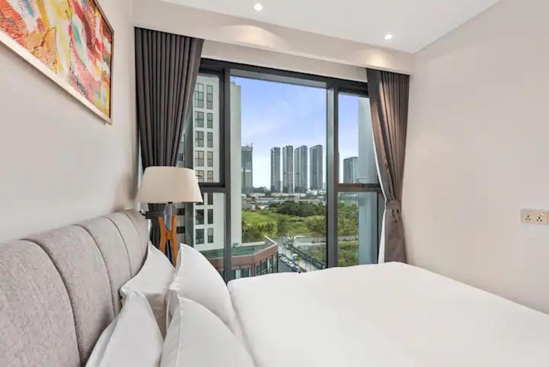 The Metropole Complex Opera-galleria-crest Apartment Ho Chi Minh City