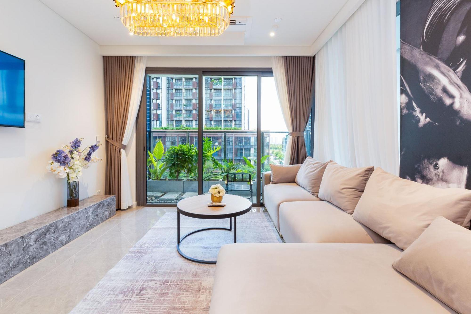 The Metropole Complex Opera-galleria-crest Apartment Ho Chi Minh City