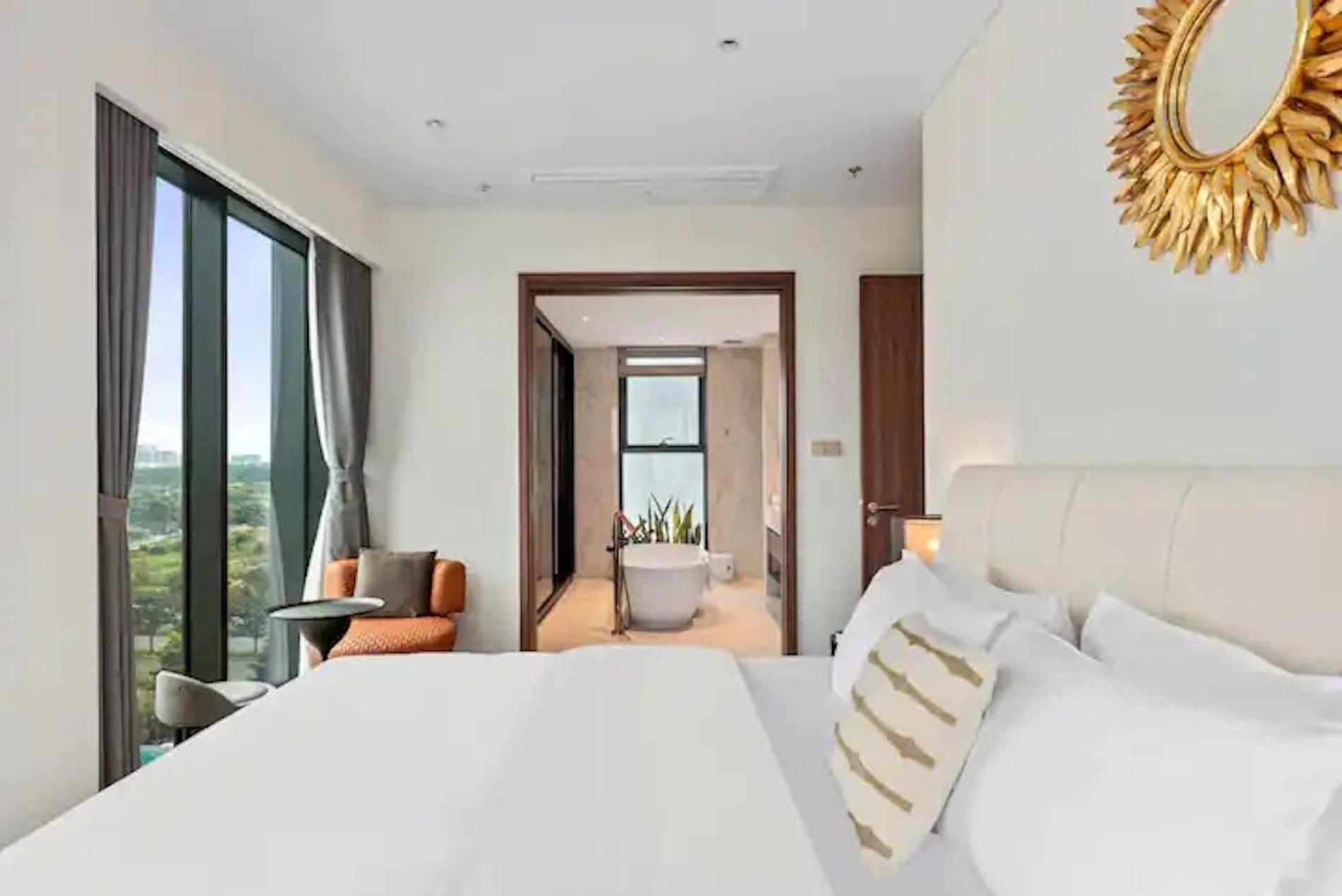 The Metropole Complex Opera-galleria-crest Apartment