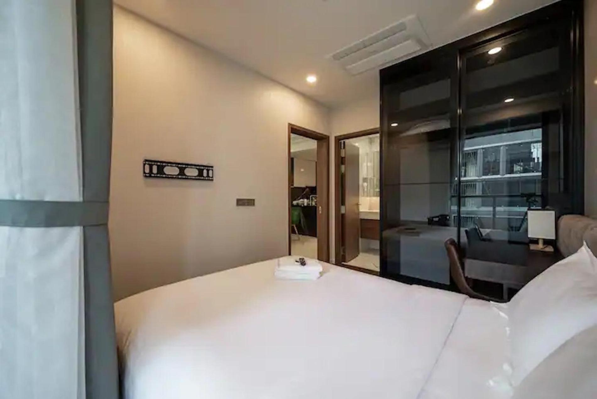 The Metropole Complex Opera-galleria-crest Apartment
