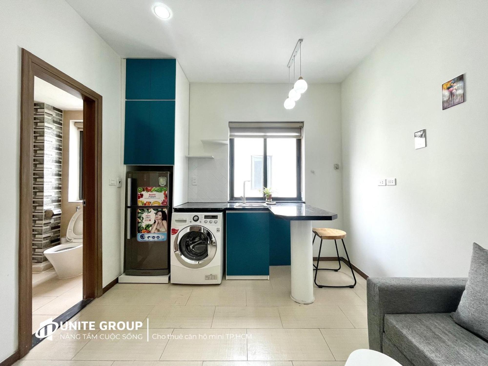 201 Lakeview Apartment