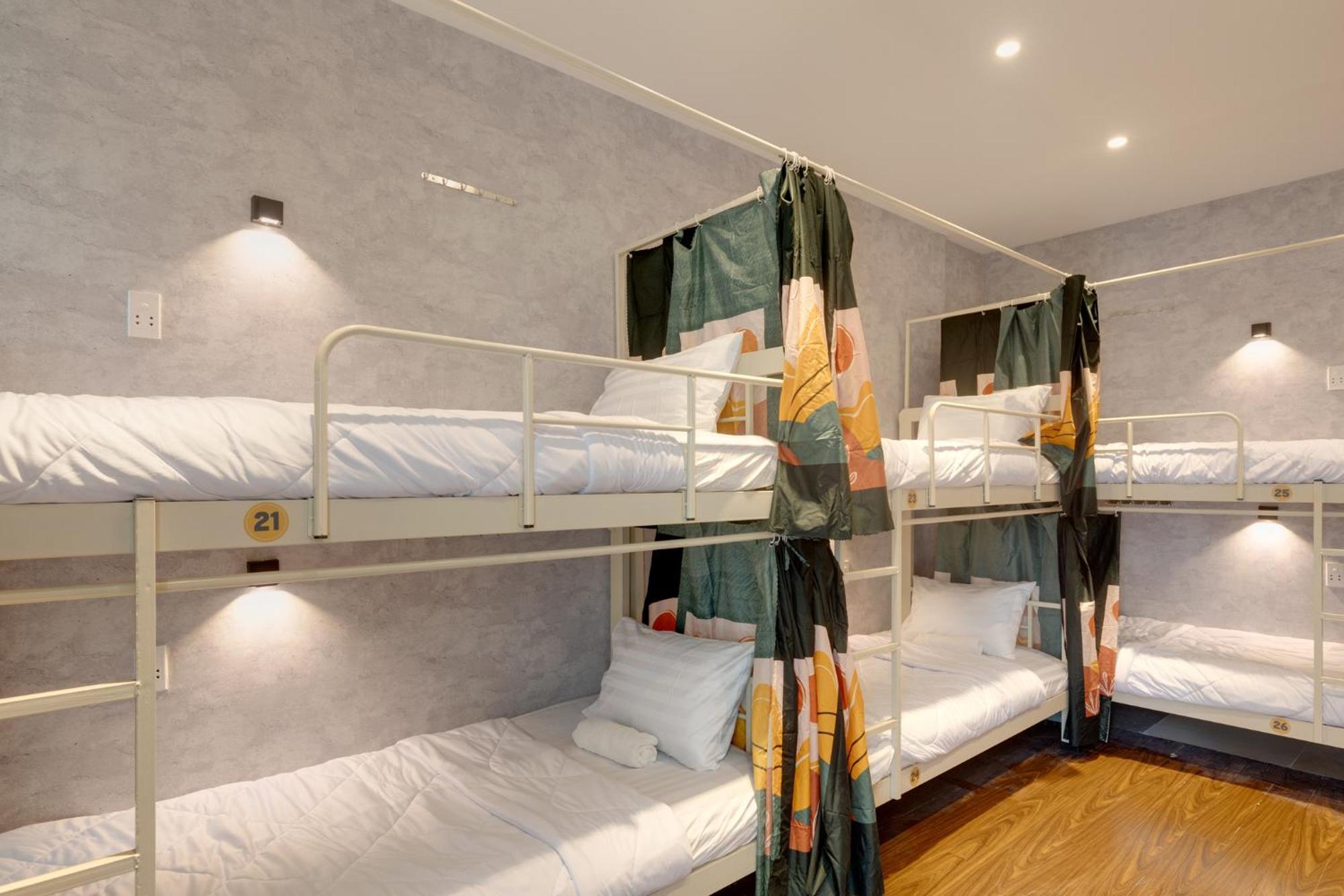 Saigon Authentic Alley - Daily Walking Morning Tour, Free Breakfast, Gym & Rooftop Billiard