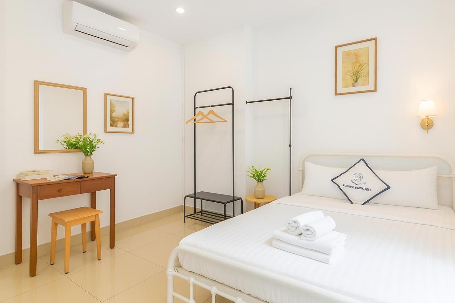 Thu Thai - Lunaria Maison Group Khách sạn