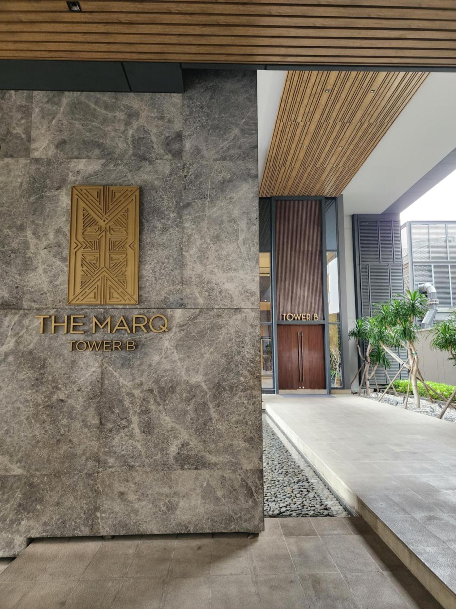 Apartment Modern Apartment The Marq D1 *