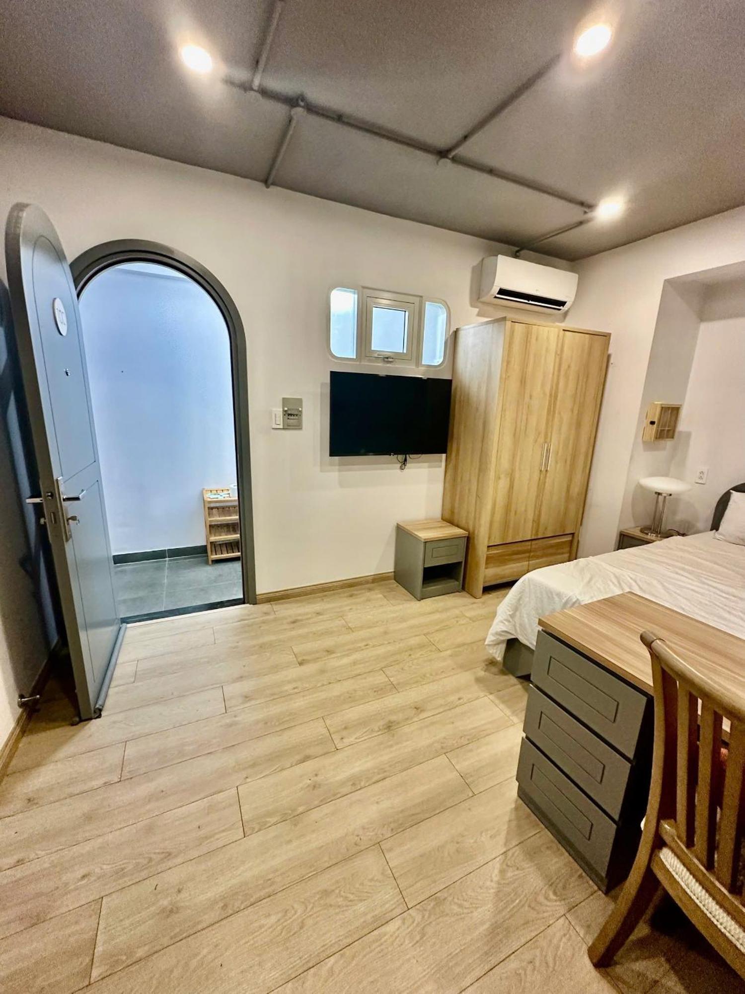 Ho Cao Cap Gan Nha Ga T3 San Bay Tan Son Nhat Ho Chi Minh City