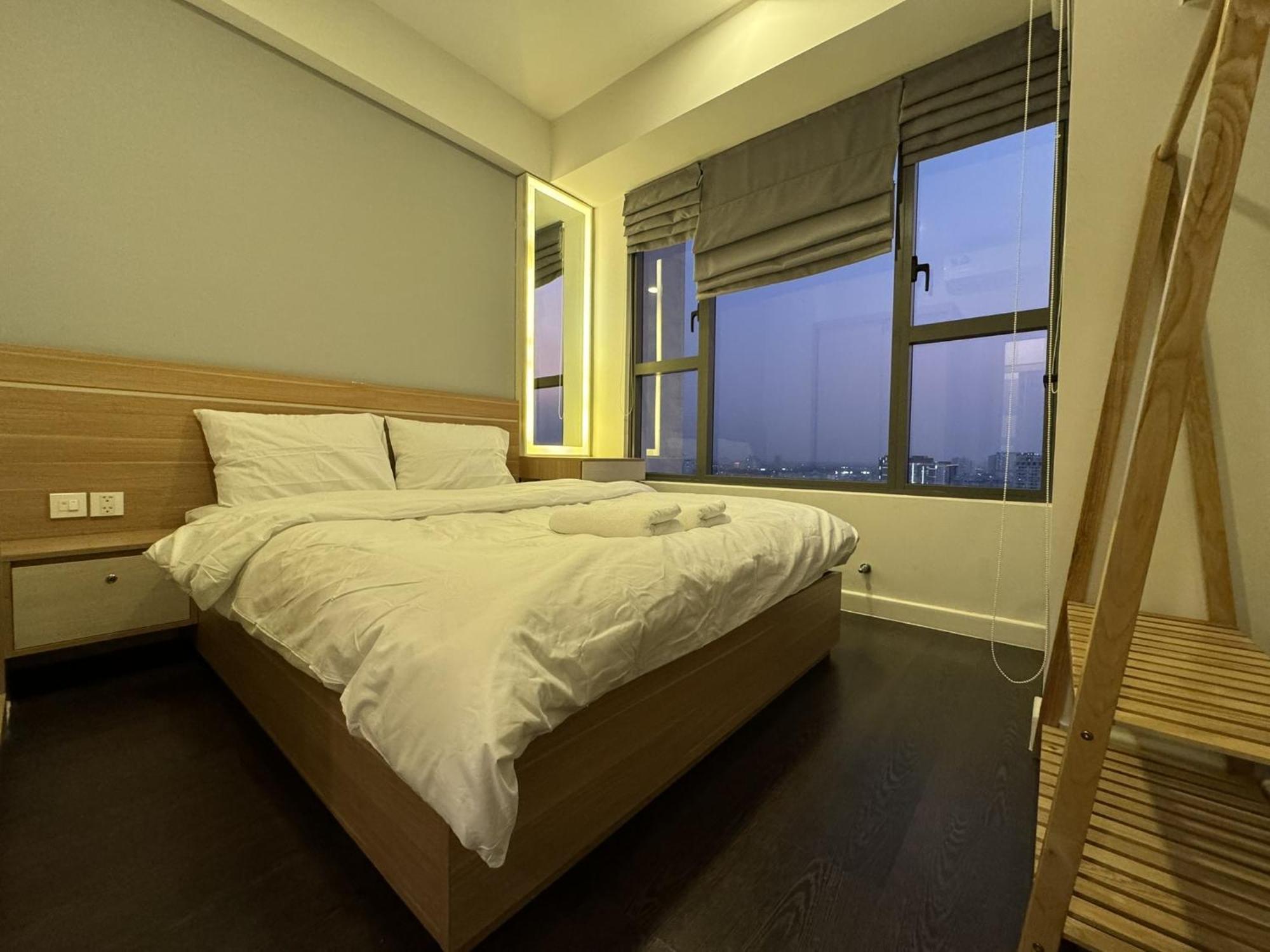 Rivergate Apartment