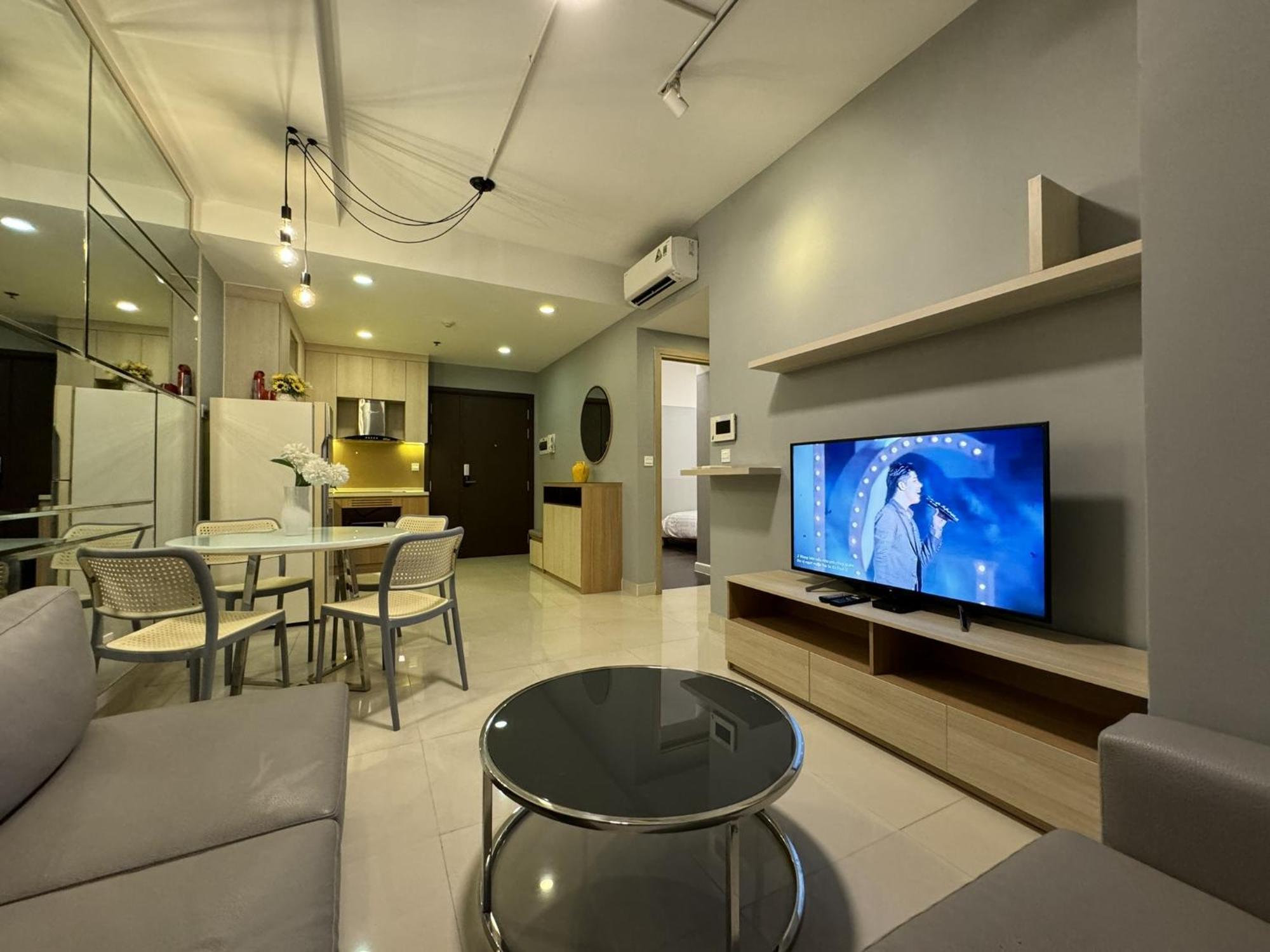 Rivergate Apartment