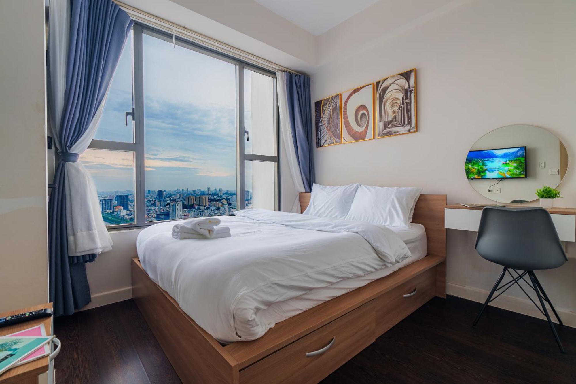 Rivergate Apartment