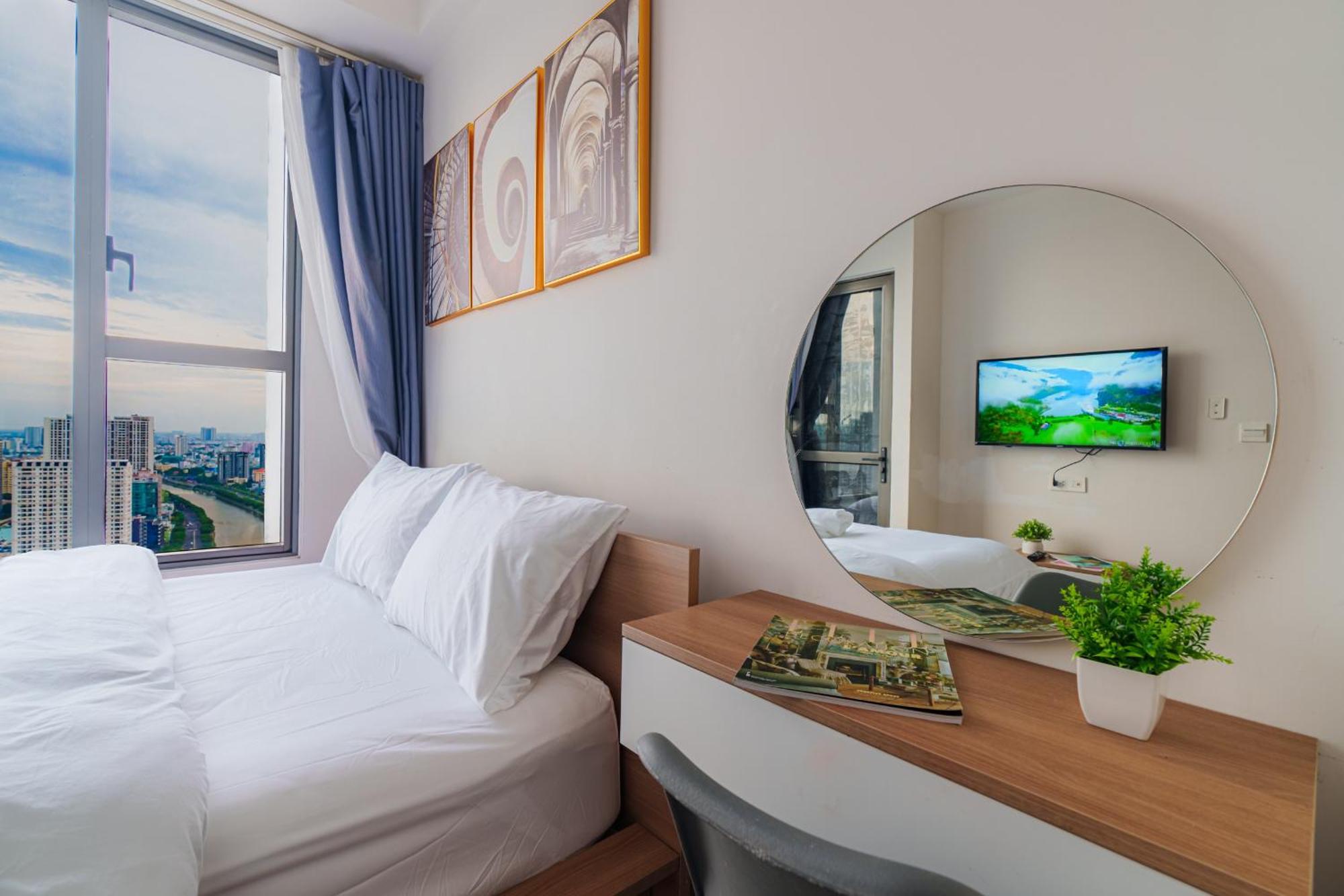 Rivergate Apartment