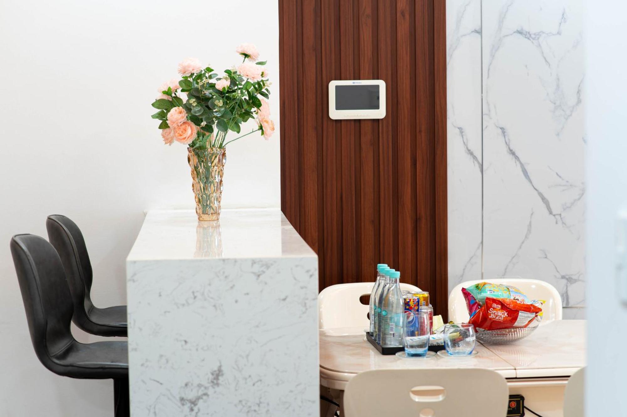 Luxstay Tan Son Nhat Airport Sky Center Ho Chi Minh City