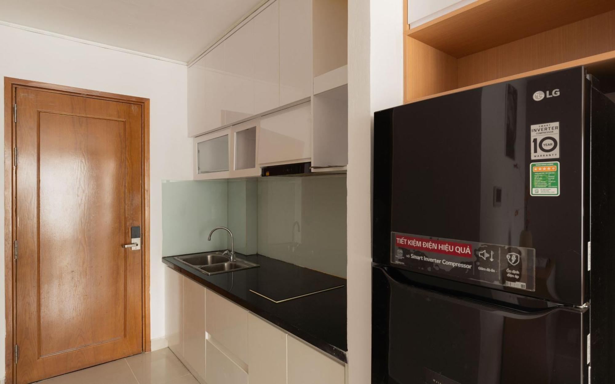 Luxstay Tan Son Nhat Airport Sky Center Apartment *