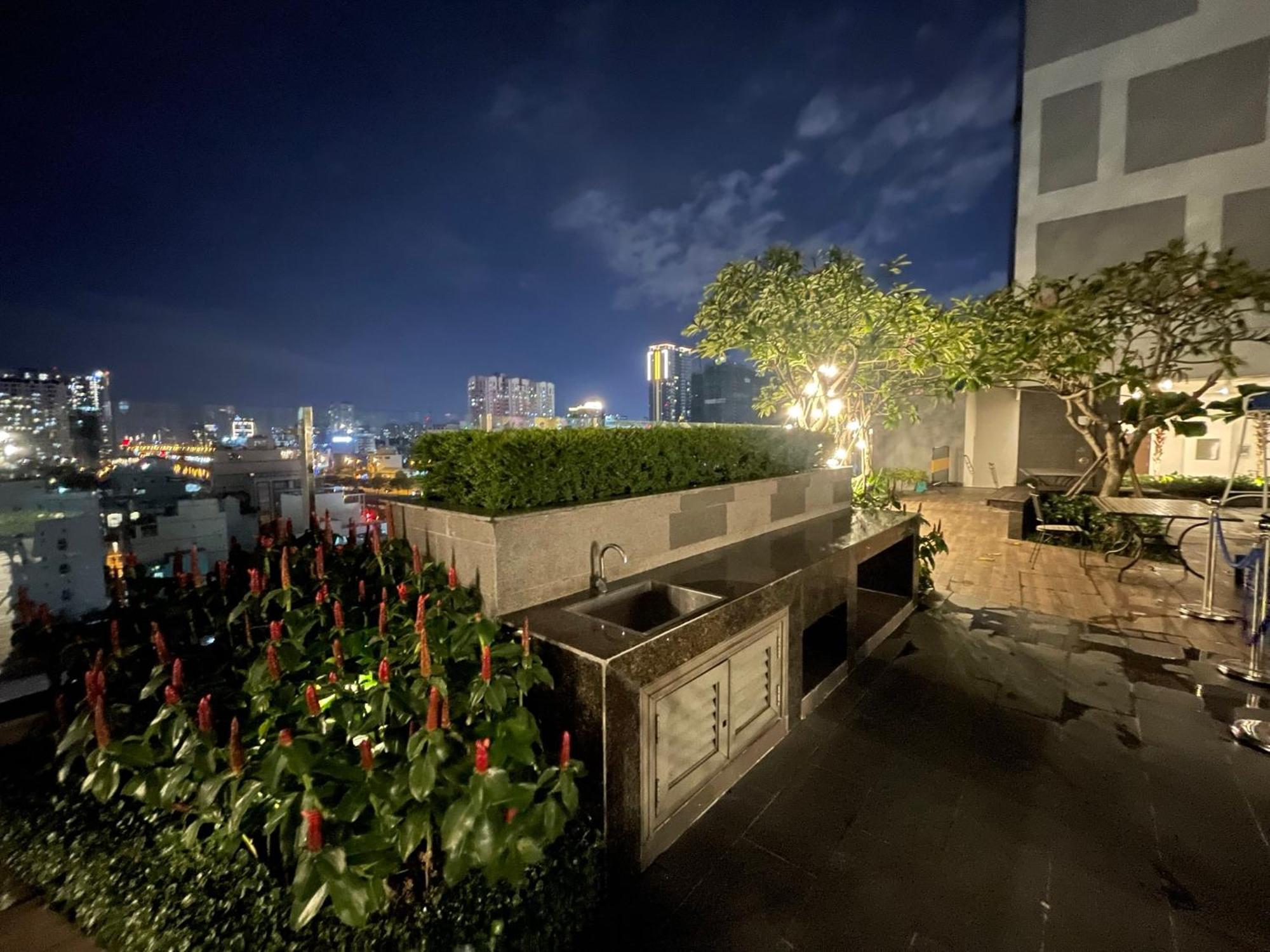 Rivergate Apartment *