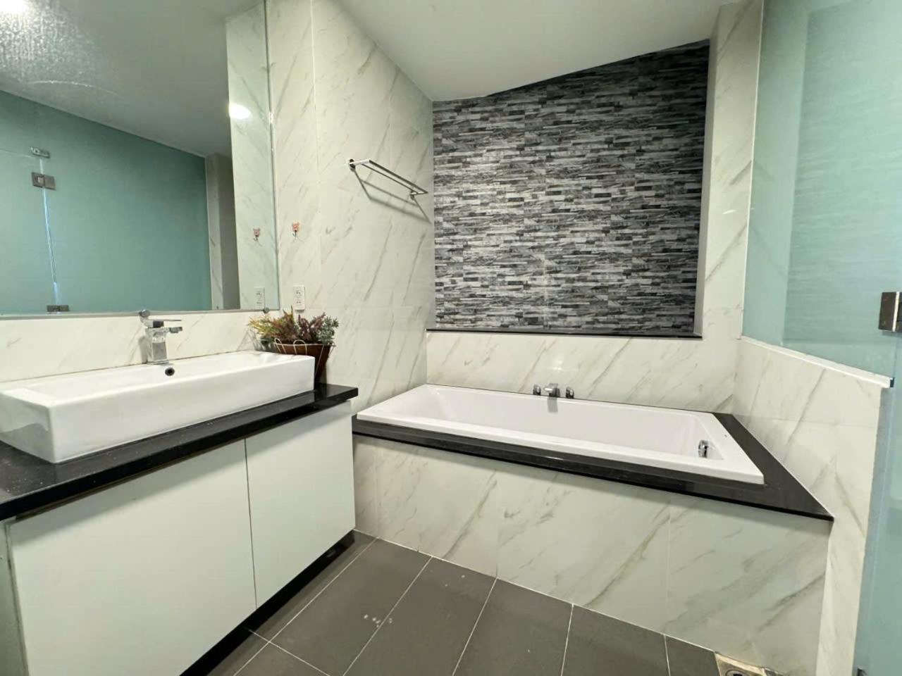 Apartment Tan Cang Lamark 81 Ho Chi Minh City