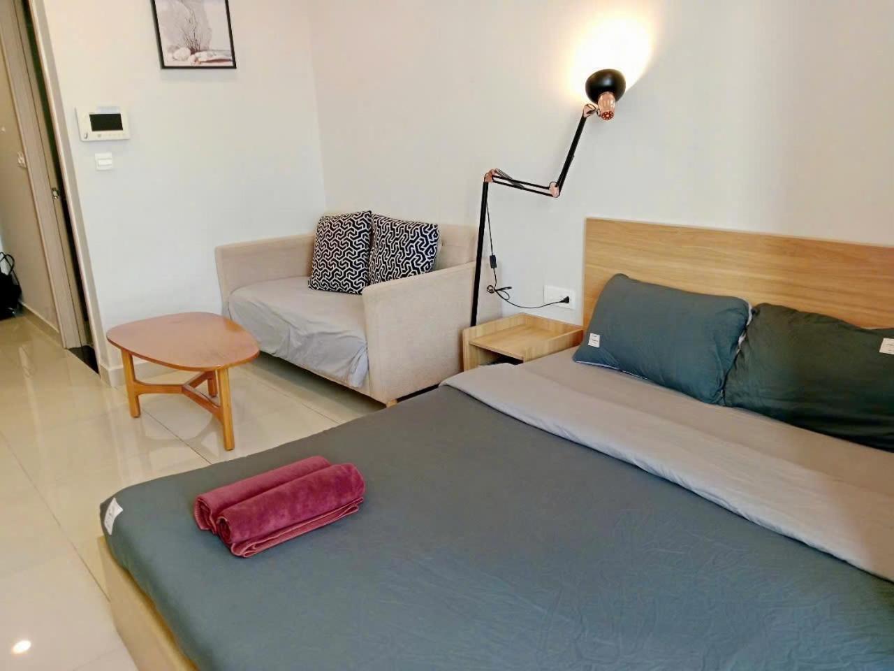 Service By Me In River Gate Building Apartment Ho Chi Minh City