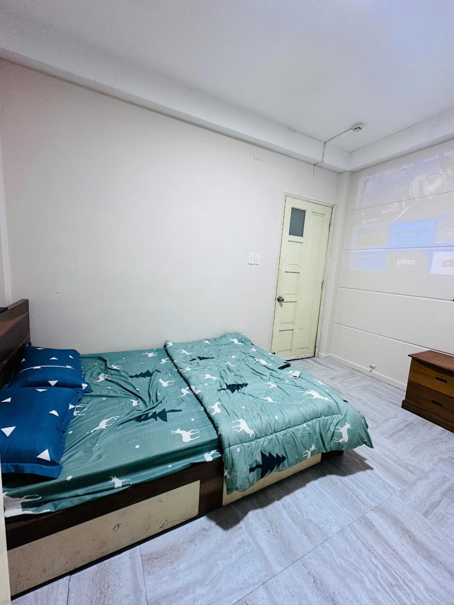 Netfix Romantic Ho Chi Minh City