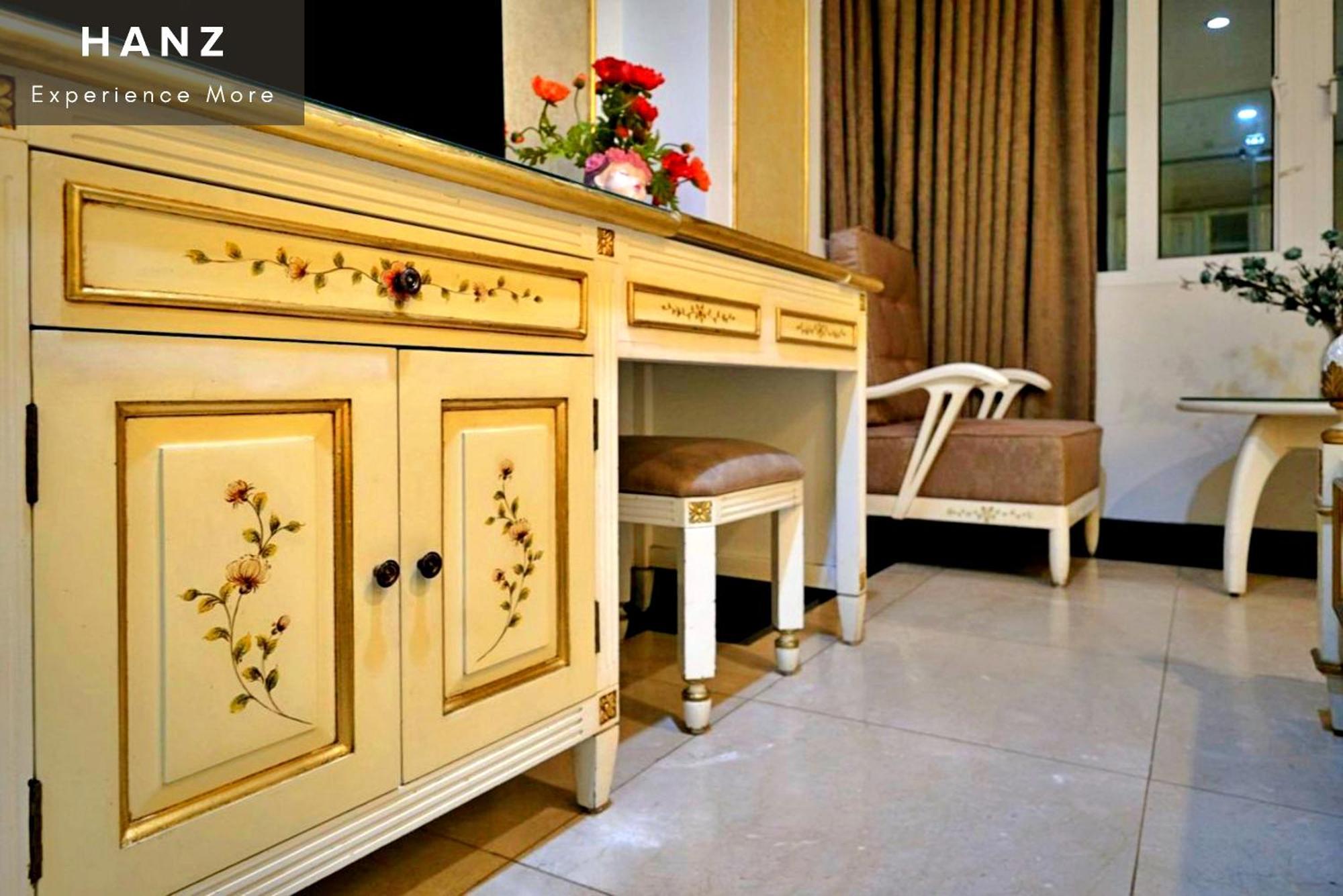S79 Business Residences *