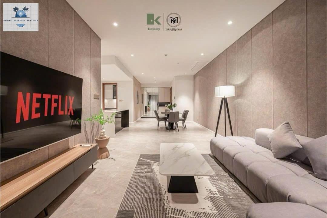 Metropole Residences Luxury Suite