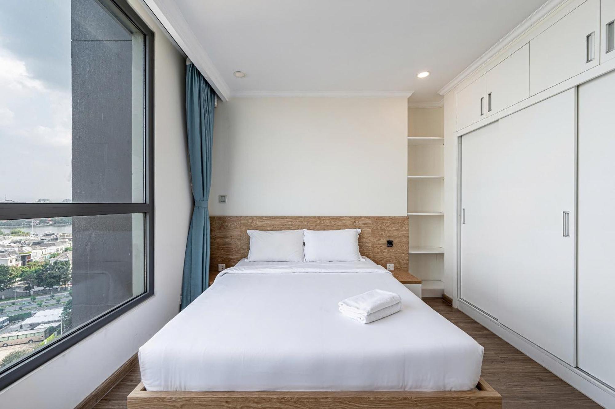 Vinhomes Landmark Luxury Since 2025 Apartment