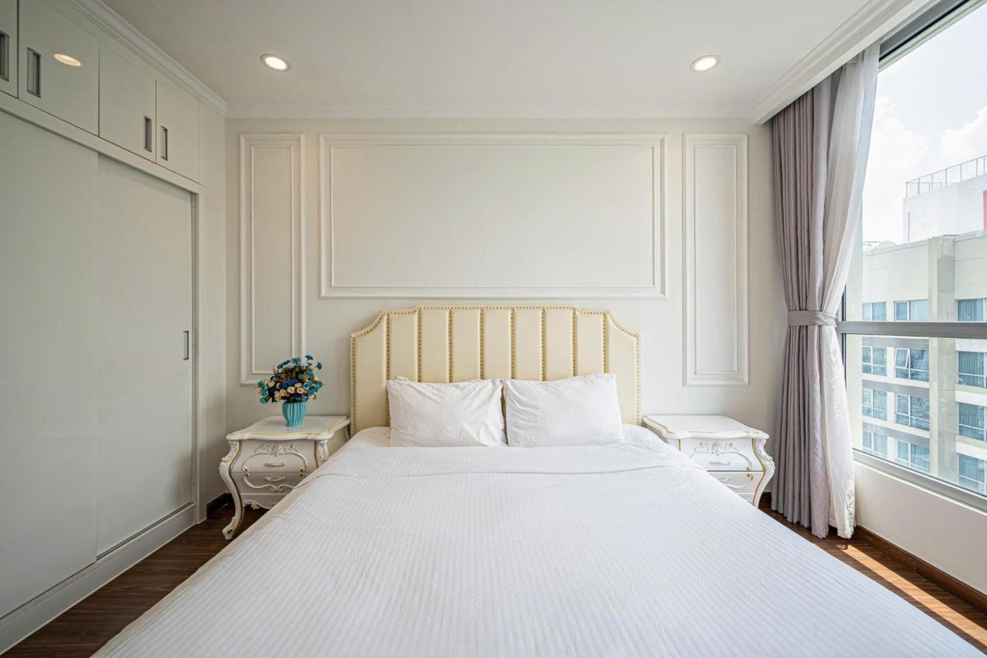 Vinhomes Landmark Luxury Since 2025 Apartment