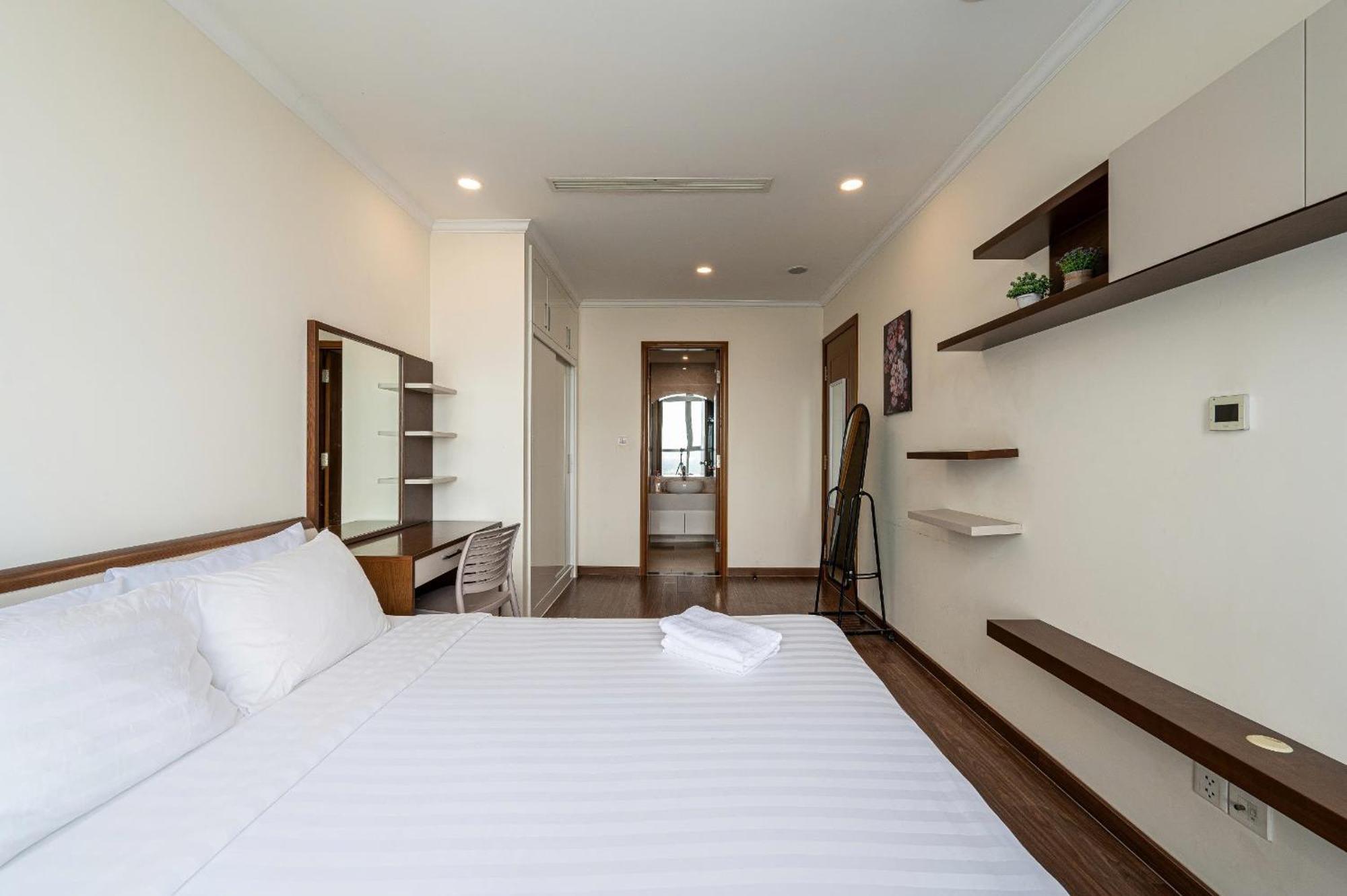 Vinhomes Landmark Luxury Since 2025 Apartment