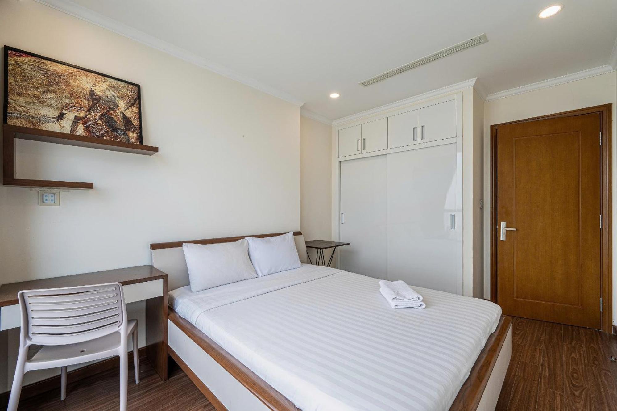 Vinhomes Landmark Luxury Since 2025 Apartment *