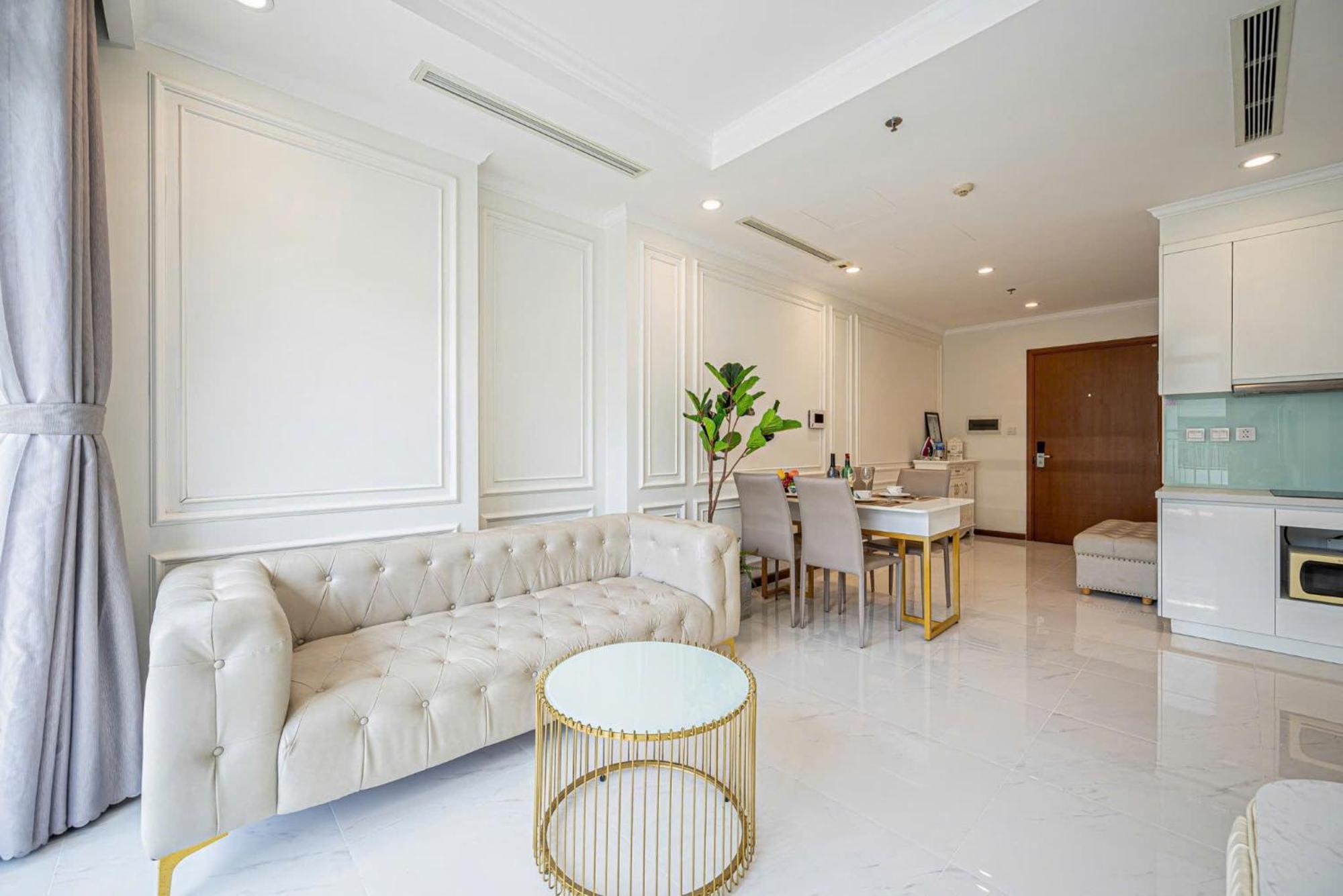 Vinhomes Landmark Luxury Since 2025 Apartment